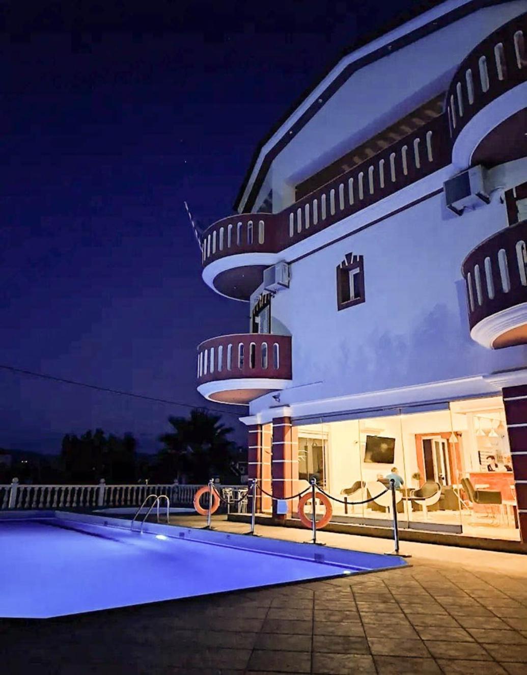 Hotel Alexandros Амудья Екстер'єр фото