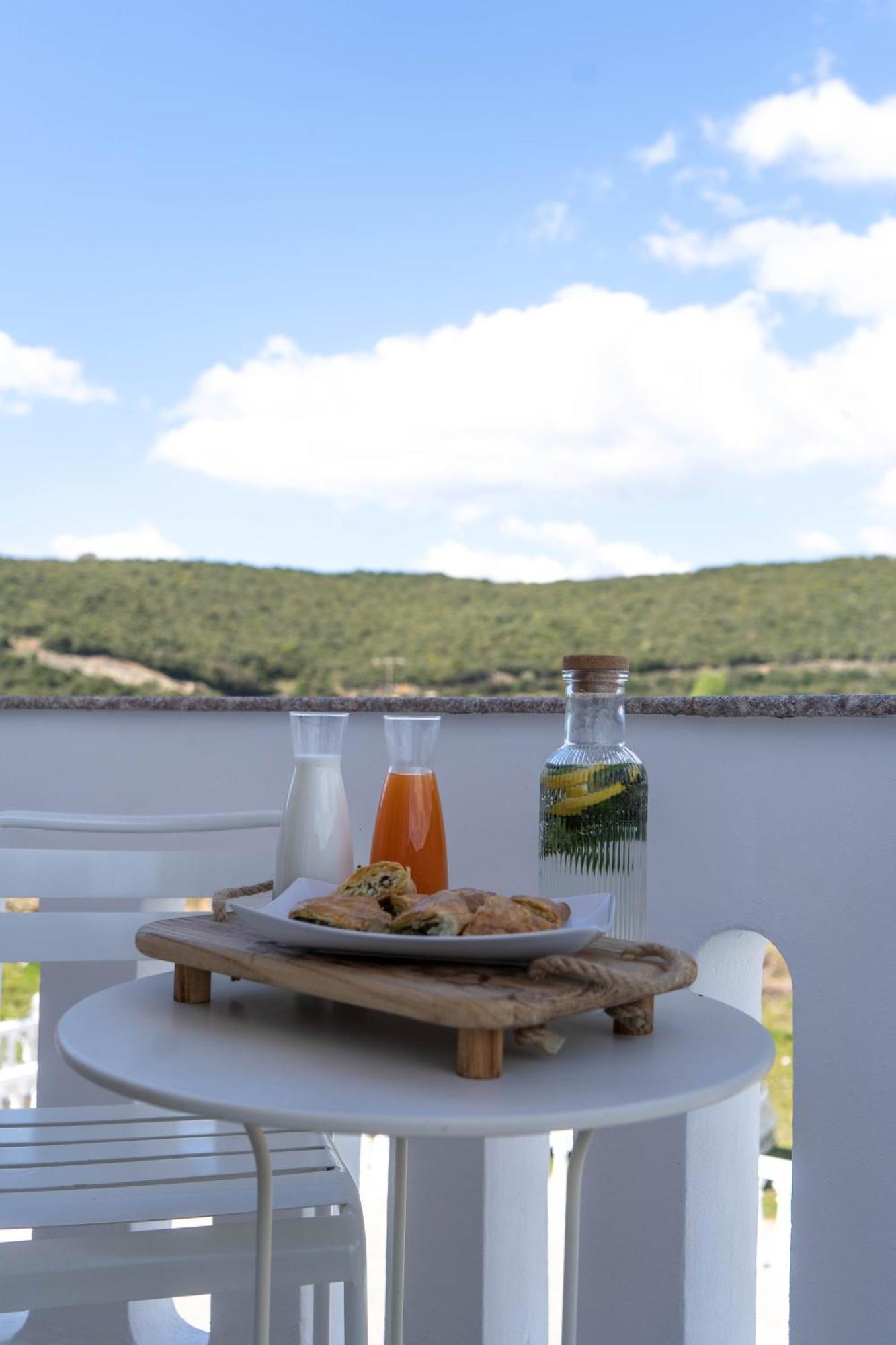 Hotel Alexandros Амудья Екстер'єр фото