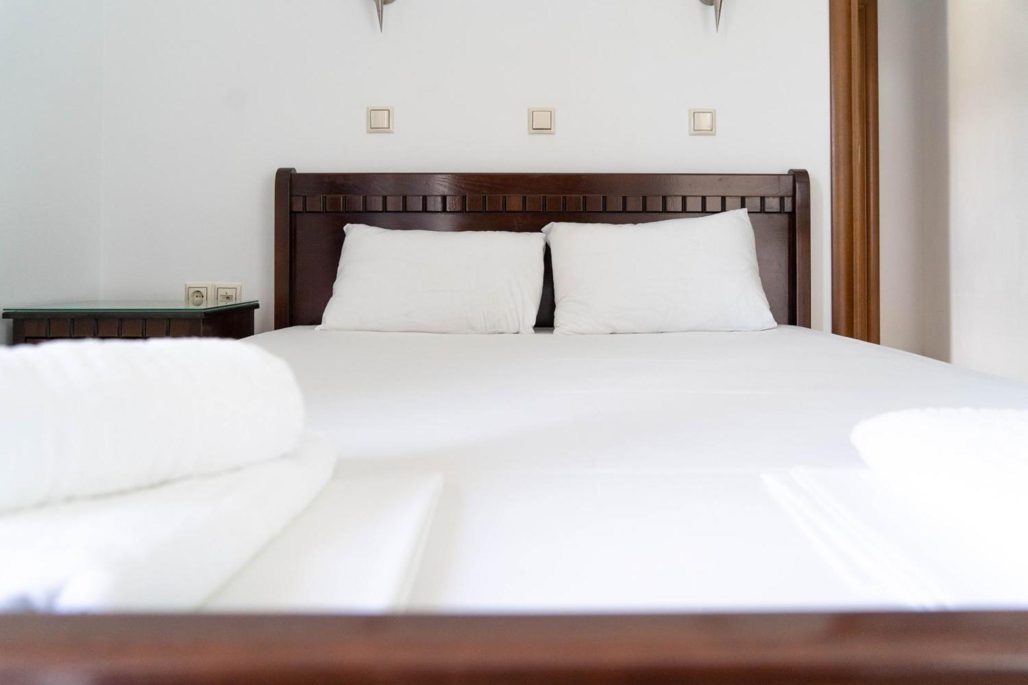 Hotel Alexandros Амудья Екстер'єр фото