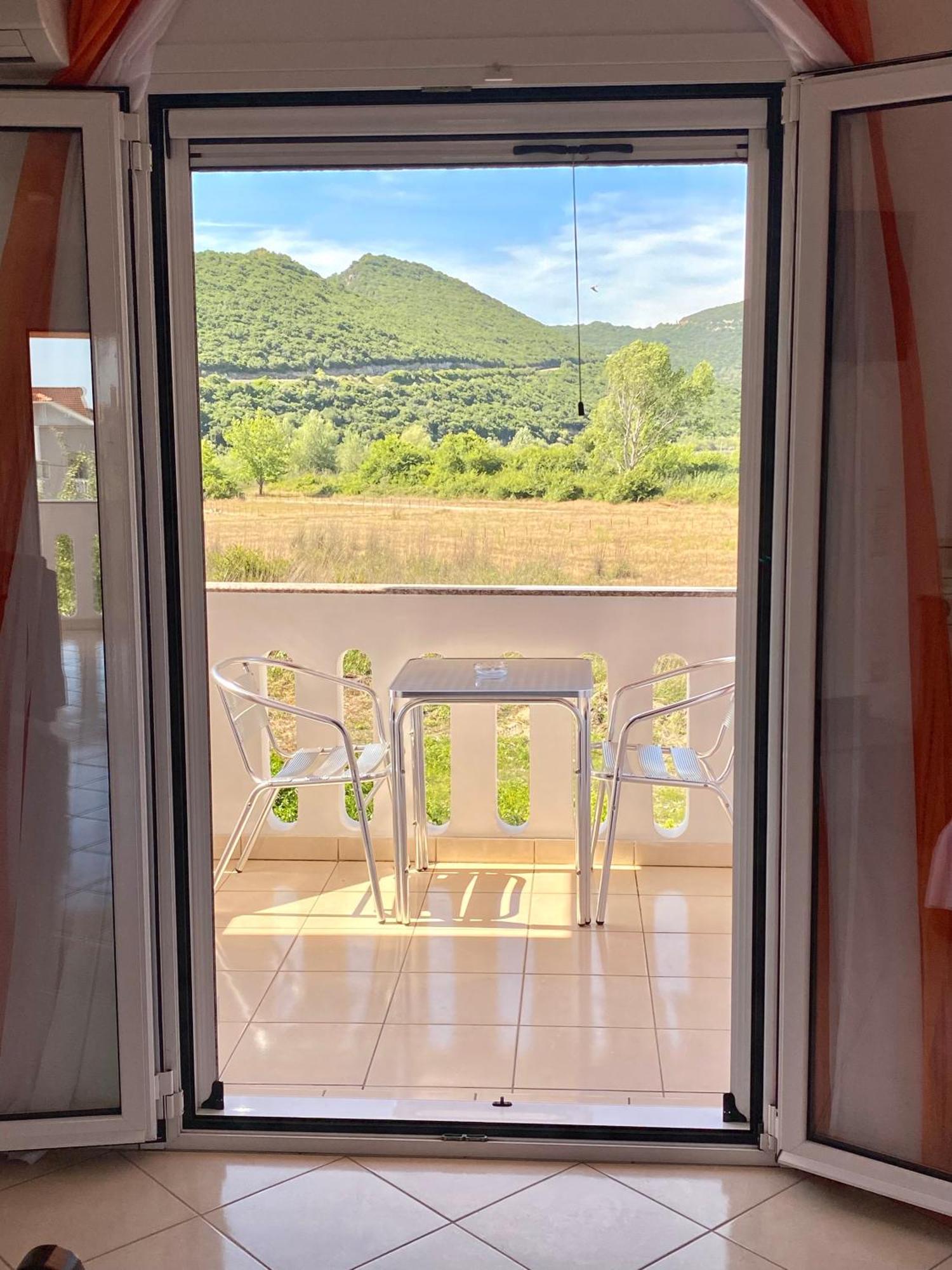 Hotel Alexandros Амудья Екстер'єр фото